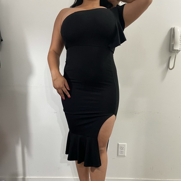 Sexy perfect black midi dress - Picture 1 of 6